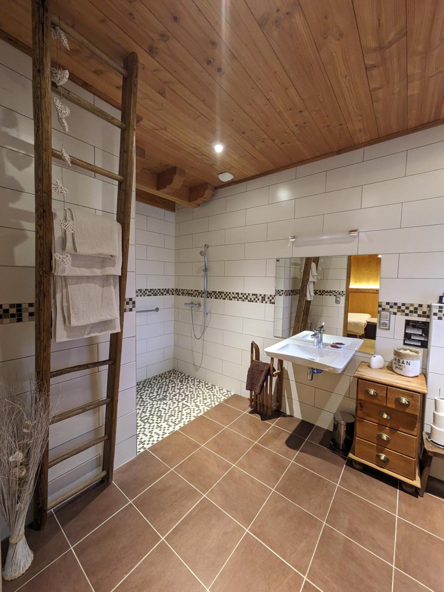 Chantemerle 1741, Chambres D'Hotes A La Montagne Салланш Экстерьер фото